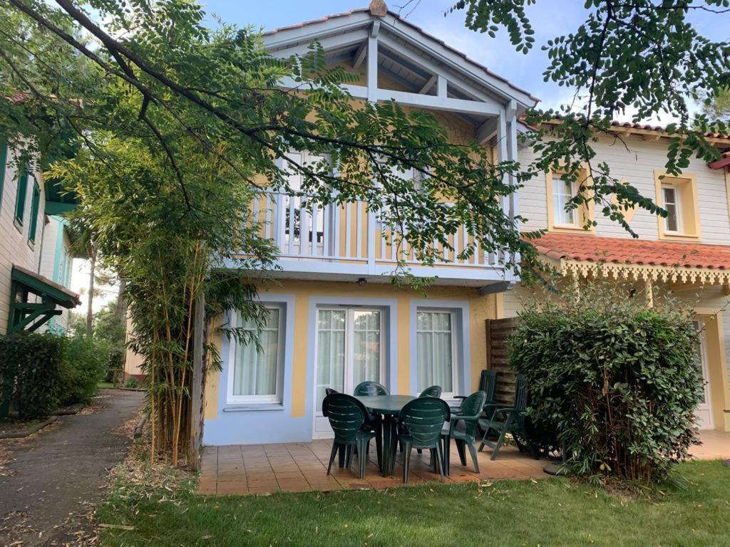 Maison Sur Golf Avec Piscine Chauffee A Lacanau Ocean Bagian luar foto